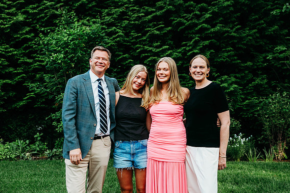 Yancovitz_6-25_SusannahBothePhoto_7031